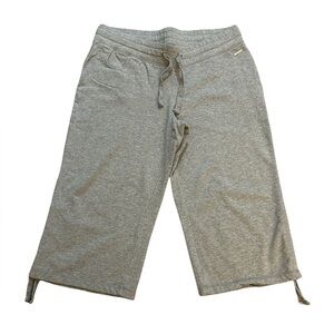 Roots Heather Gray Women's Capris. Stretch waistband with drawstring.